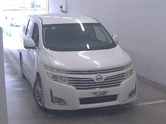 NISSAN ELGRAND 2010