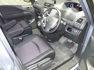 NISSAN SERENA 2013