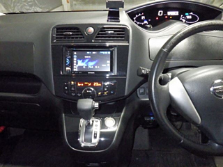 NISSAN SERENA 2013