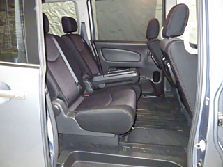 NISSAN SERENA 2013