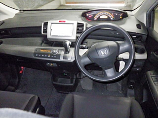 HONDA FREED 2010