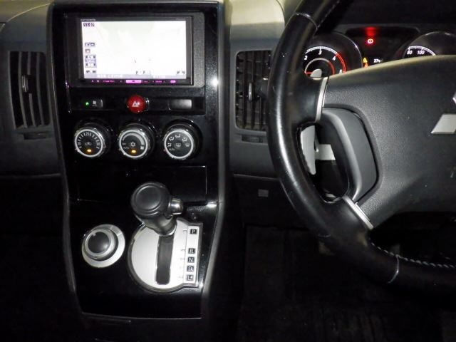 MITSUBISHI DELICA D5 2017