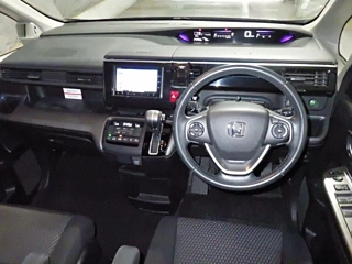 HONDA STEP WAGON 2015