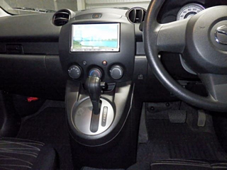 MAZDA DEMIO 2008