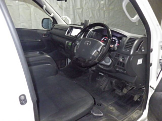 TOYOTA HIACE VAN 2014