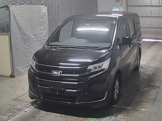 TOYOTA NOAH 2020