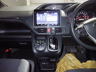 TOYOTA NOAH 2020