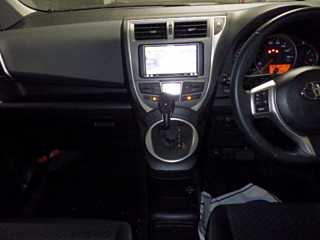 TOYOTA RACTIS 2013