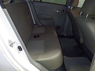 DAIHATSU MIRA E S 2012