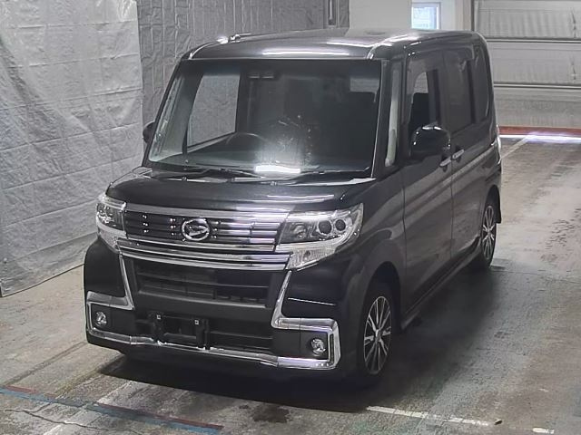 DAIHATSU TANTO 2018