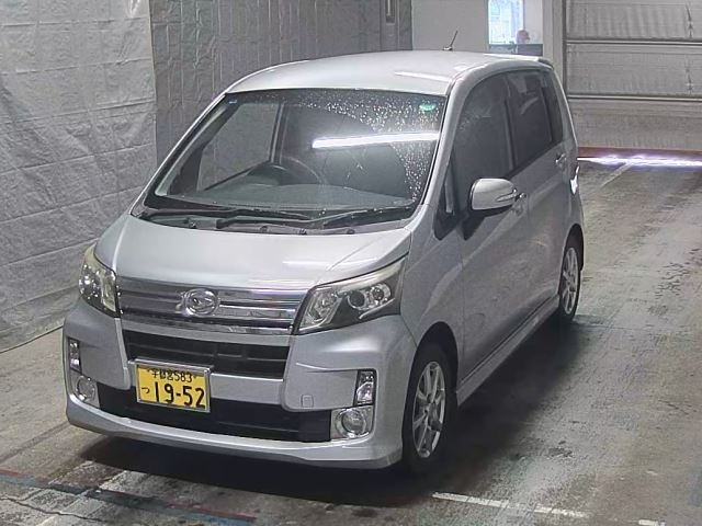 DAIHATSU MOVE 2013