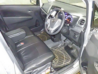 DAIHATSU MOVE 2013
