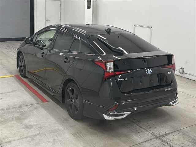 TOYOTA PRIUS 2022