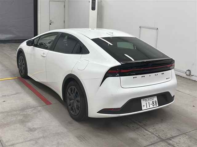 TOYOTA PRIUS 2023