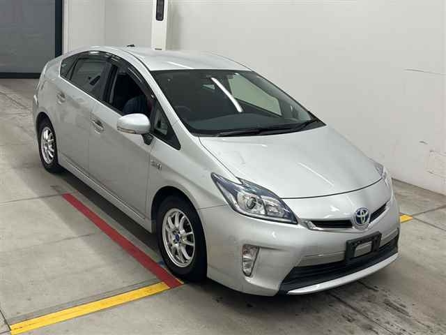 TOYOTA PRIUS PHV 2013