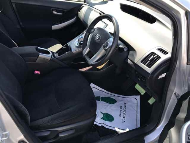 TOYOTA PRIUS PHV 2013