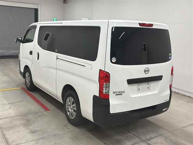 NISSAN CARAVAN VAN 2018