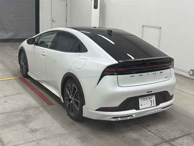 TOYOTA PRIUS 2024