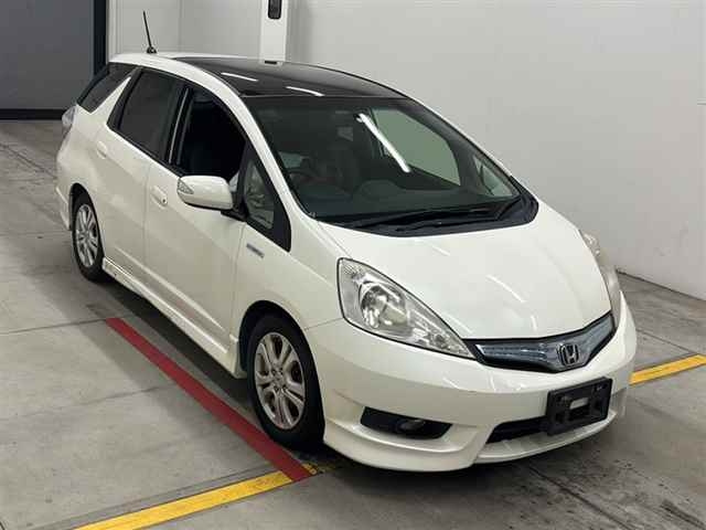HONDA FIT SHUTTLE 2013