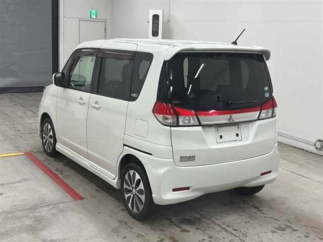 MITSUBISHI DELICA D2 2014