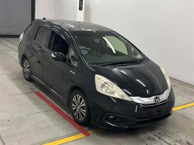 HONDA FIT SHUTTLE 2013