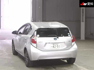 TOYOTA AQUA 2015