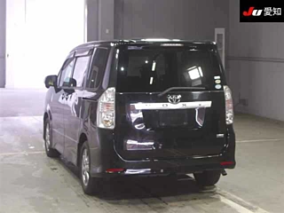 TOYOTA VOXY 2008