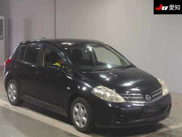 NISSAN TIIDA 2010
