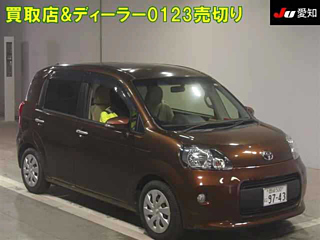 TOYOTA PORTE 2012