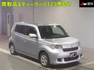 TOYOTA BB 2010
