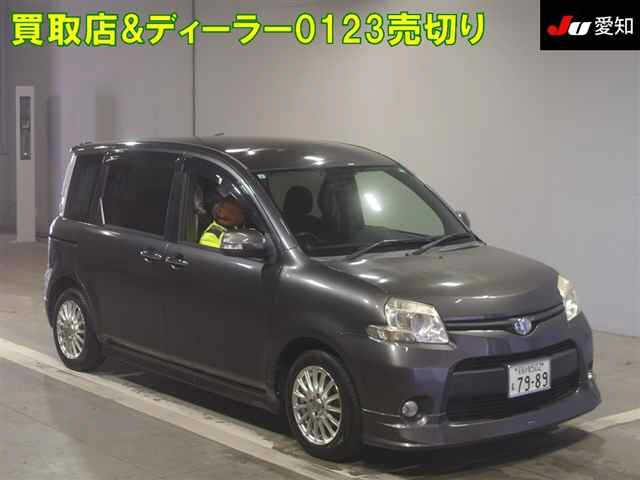 TOYOTA SIENTA 2011