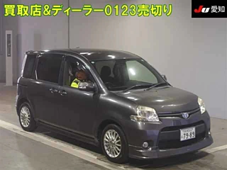 TOYOTA SIENTA 2011