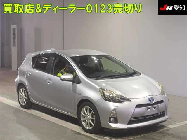 TOYOTA AQUA 2012