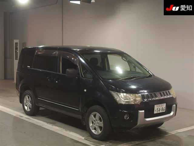 MITSUBISHI DELICA D5 2010