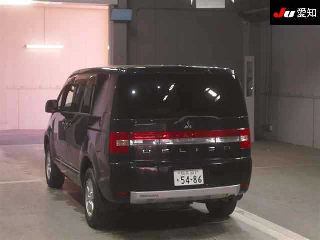 MITSUBISHI DELICA D5 2010