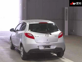 MAZDA DEMIO 2010