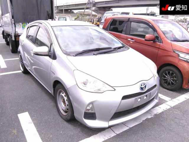 TOYOTA AQUA 2012