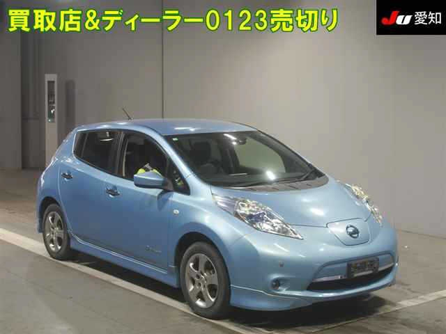 NISSAN LEAF 2016