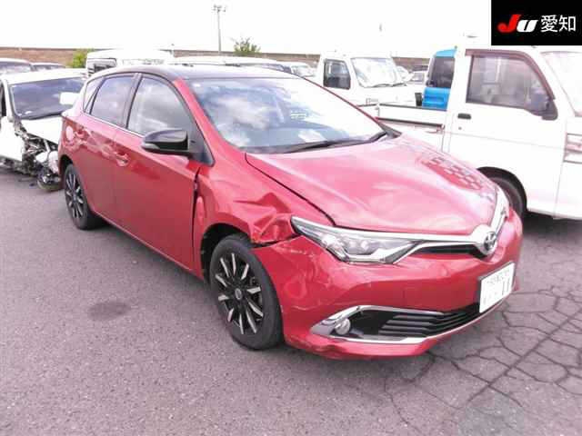 TOYOTA AURIS 2016