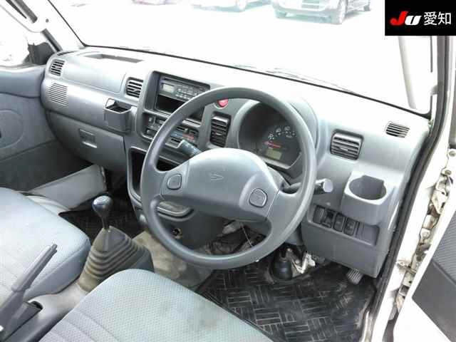 DAIHATSU HIJET TRUCK 2011