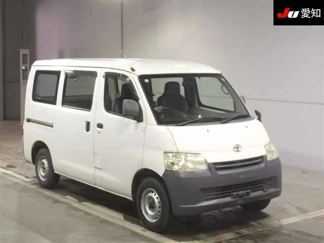 TOYOTA TOWN ACE VAN 2011