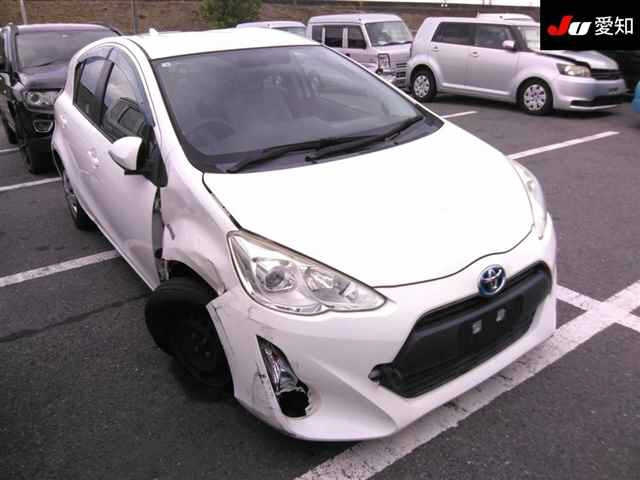TOYOTA AQUA 2016