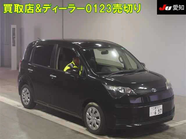 TOYOTA SPADE 2013