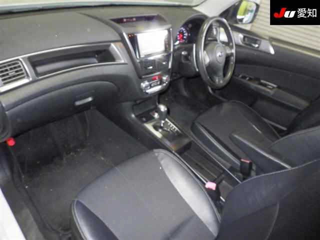 SUBARU EXIGA 2013