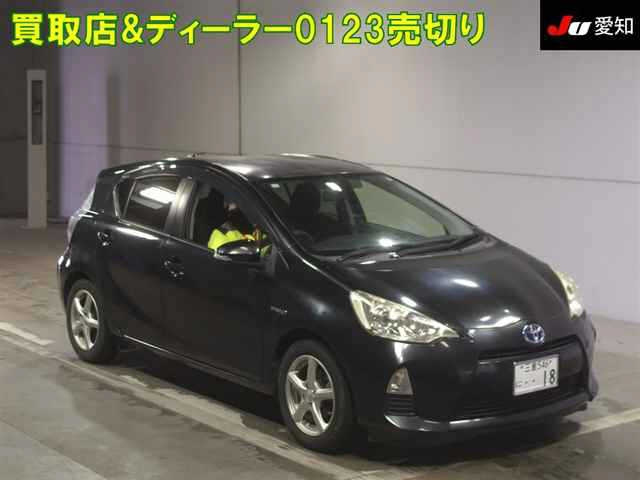 TOYOTA AQUA 2013