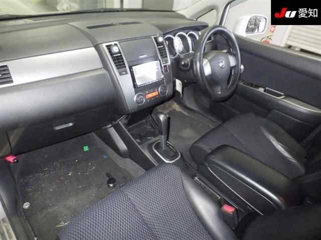 NISSAN TIIDA 2009