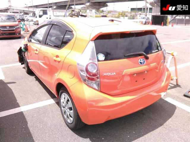 TOYOTA AQUA 2012