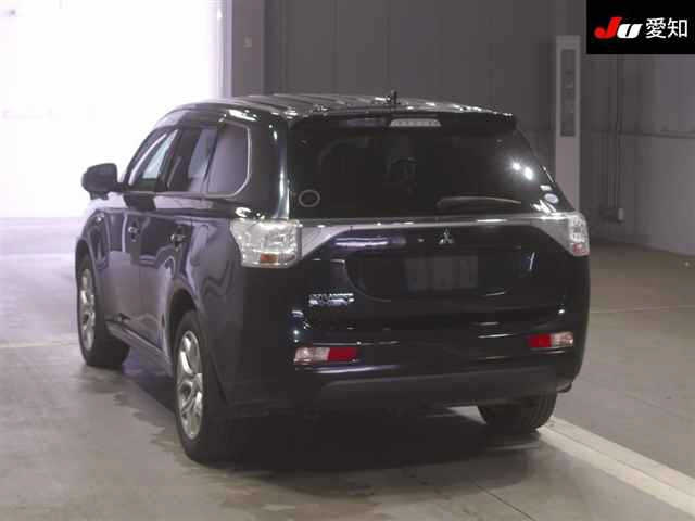MITSUBISHI OUTLANDER PHEV 2015
