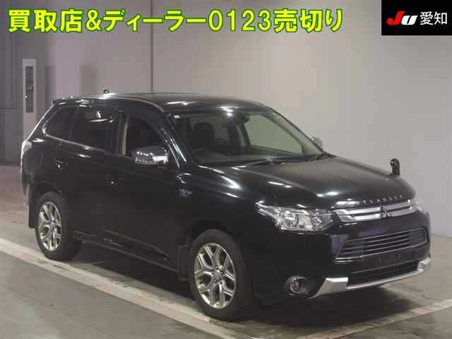 MITSUBISHI OUTLANDER PHEV 2015