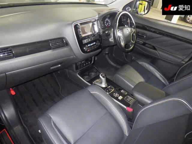 MITSUBISHI OUTLANDER PHEV 2017